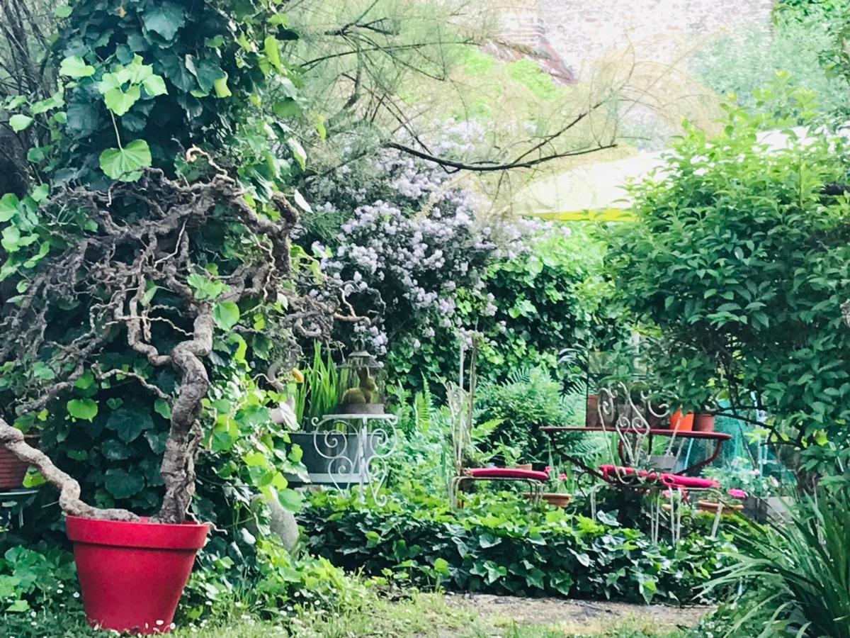 La Maison Des Roses Μουλέν Εξωτερικό φωτογραφία